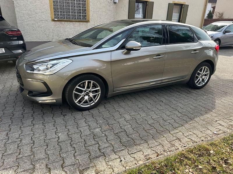 Gebraucht Citroën DS5 163 PS (119 kW) 2013 Grau Kleinwagen