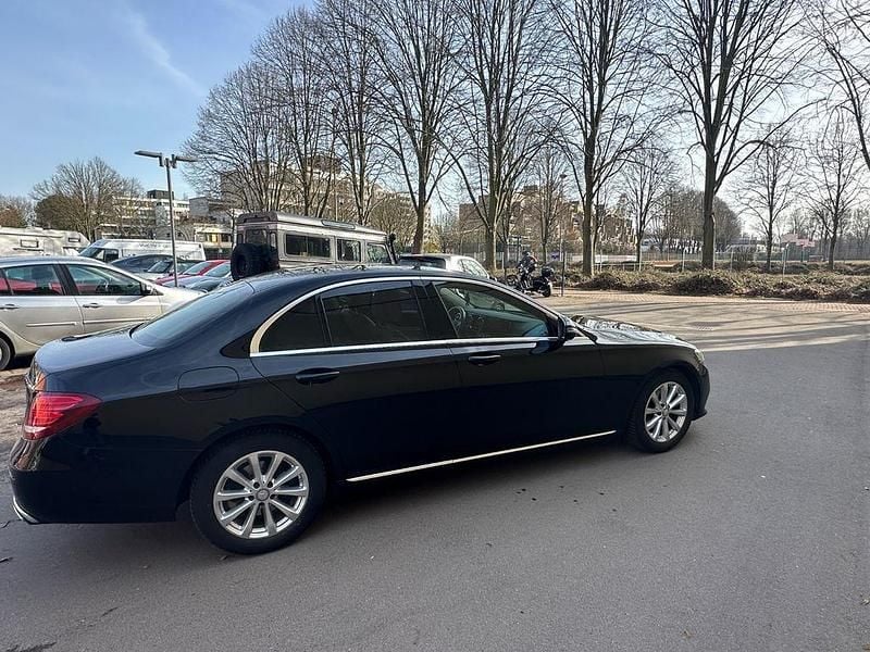 Gebraucht Mercedes 220 194 PS (142 kW) 2016 Schwarz Limousine