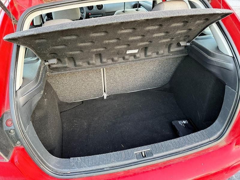 Gebraucht Seat Ibiza Fresh 64 PS (47 kW) 2004 Rot Kleinwagen