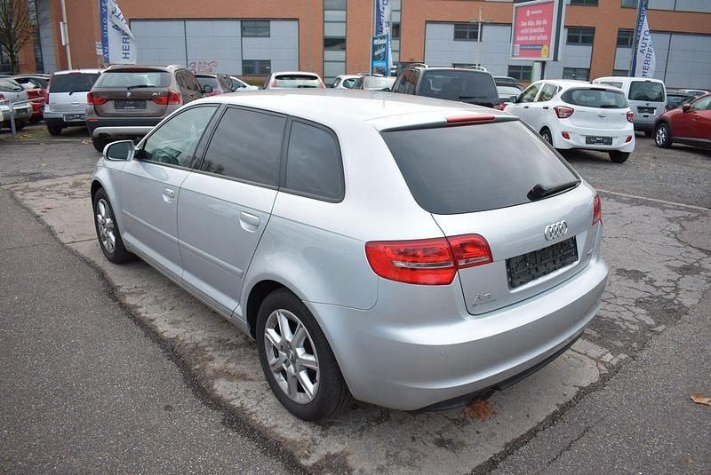 Gebraucht Audi A3 Ambiente 125 PS (91 kW) 2012 Silber Kleinwagen