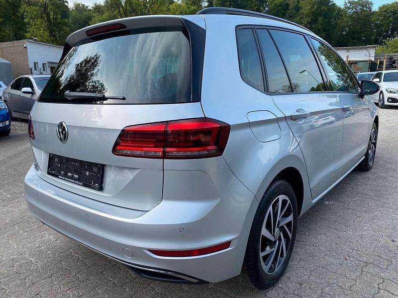 Gebraucht VW Golf VII Join 131 PS (96 kW) 2018 Silber Kombi