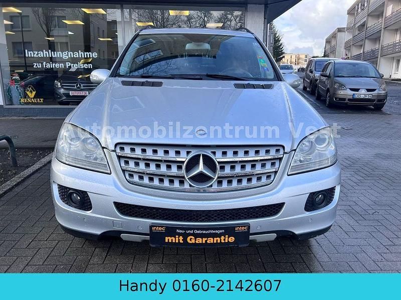 Gebraucht Mercedes ML320 Sport 224 PS (164 kW) 2008 Silber SUV