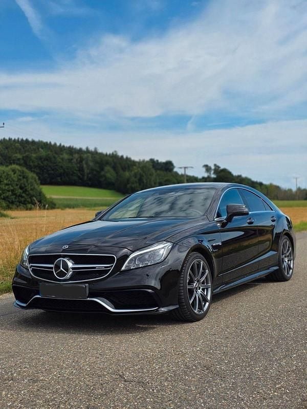 Schwarz Gebraucht 2017 Mercedes CLS63 AMG AMG Coupé | 54.999 € - Bild 1/4