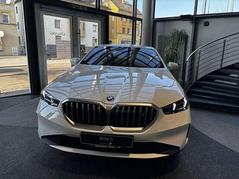 Neu BMW i5 250 kW (340 PS) 2026 Alpinweiß uni Limousine