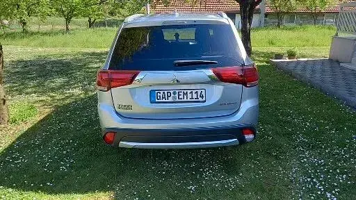 Gebraucht Mitsubishi Outlander Edition 150 PS (110 kW) 2017 Silber SUV