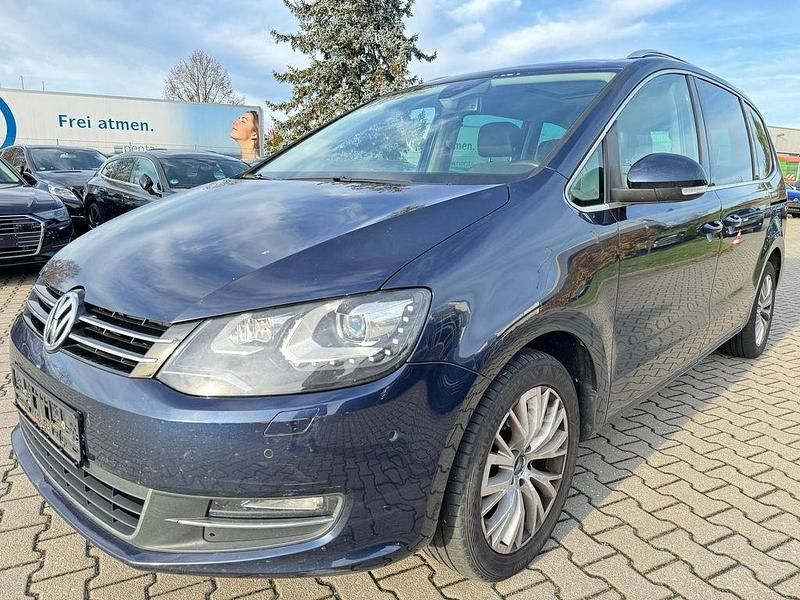 Blau Gebraucht 2014 VW Sharan Highline Van / Kleinbus | 10.590 € (Superpreis) - Bild 1/4