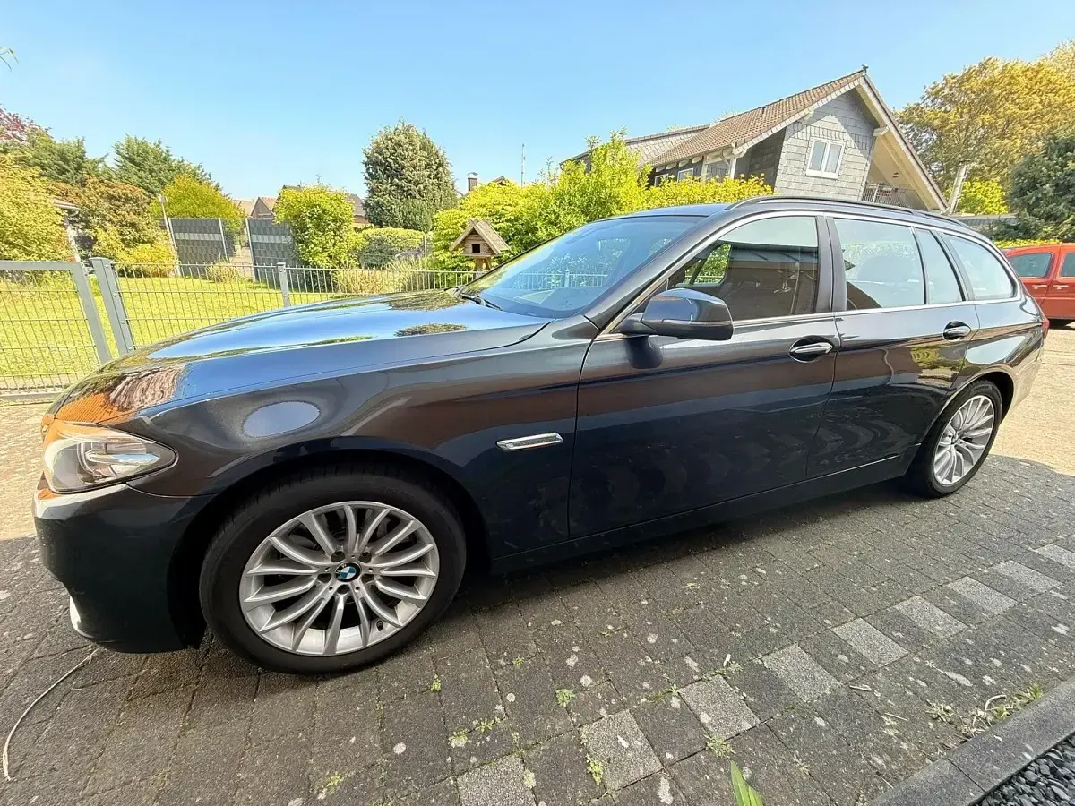 Gebraucht BMW 528 245 PS (180 kW) 2017 Grau Kombi
