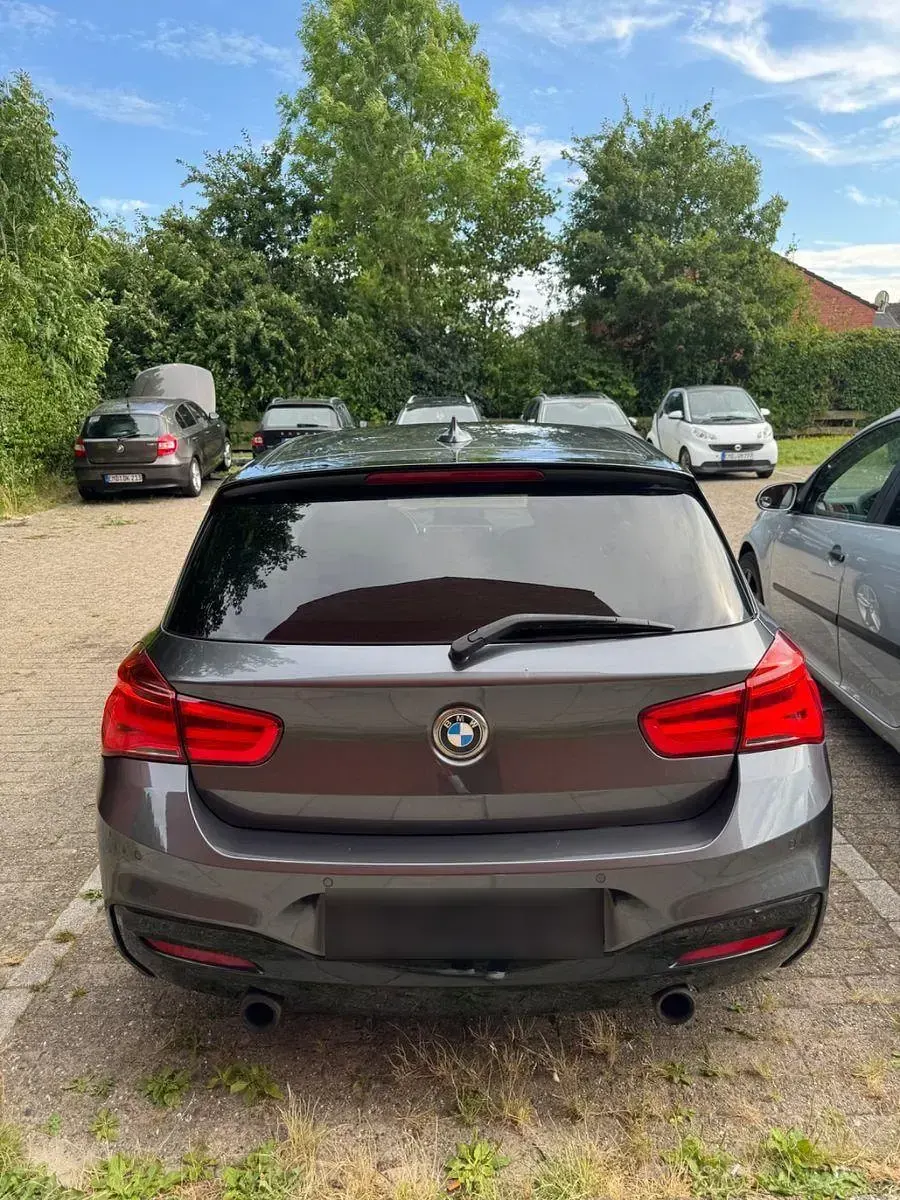 Gebraucht BMW 120 M Sport 177 PS (130 kW) 2015 Grau Kleinwagen