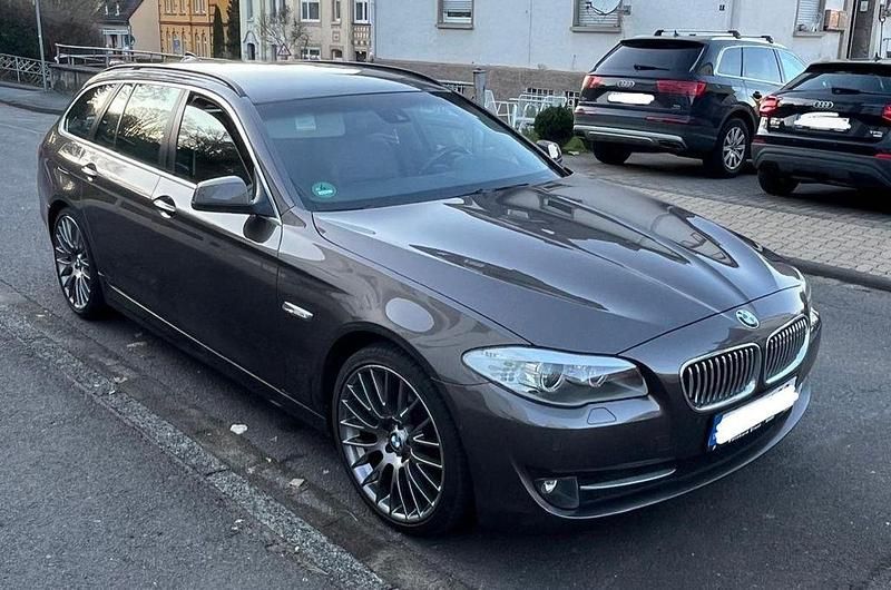 Gebraucht BMW 525 204 PS (150 kW) 2010 Braun Kombi