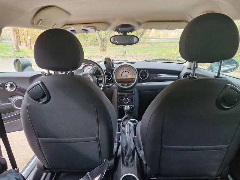 Gebraucht Mini ONE 98 PS (72 kW) 2011 Schwarz Kleinwagen