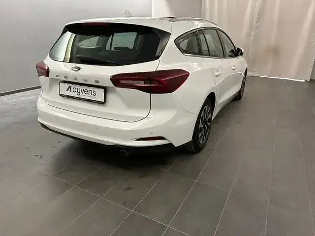 Gebraucht Ford Focus Titanium 116 PS (85 kW) 2024 Weiß Limousine
