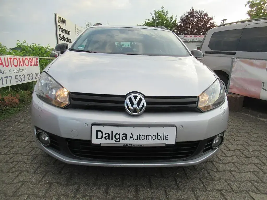 Gebraucht VW Golf VII Match 105 PS (77 kW) 2012 Silber Kombi