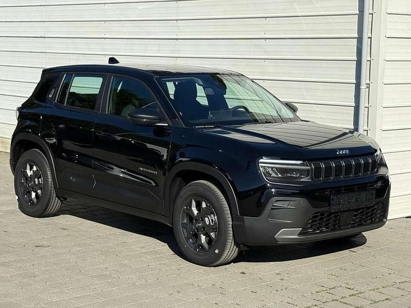 Volcano black Neu 2025 Jeep Avenger Longitude SUV | 25.190 € (Superpreis) - Bild 1/4