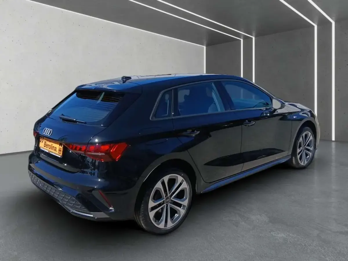 Gebraucht Audi A3 S-Line 204 PS (150 kW) 2026 Schwarz Limousine