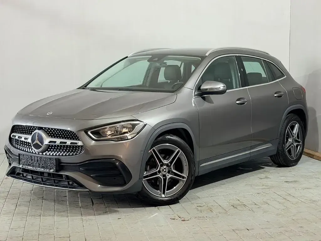 Gebraucht Mercedes GLA180 AMG line 136 PS (100 kW) 2022 Grau SUV