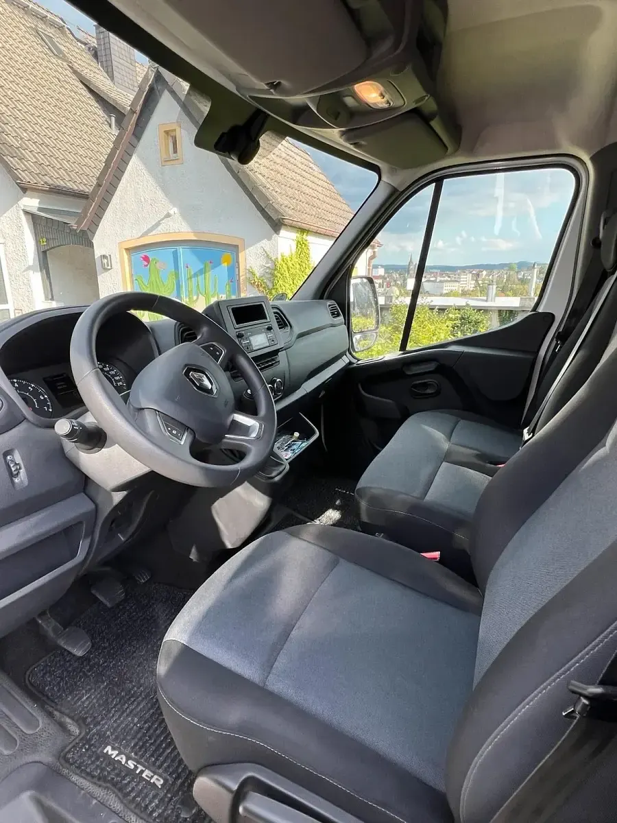 Gebraucht Renault Master 136 PS (100 kW) 2024 Weiß Van / Kleinbus