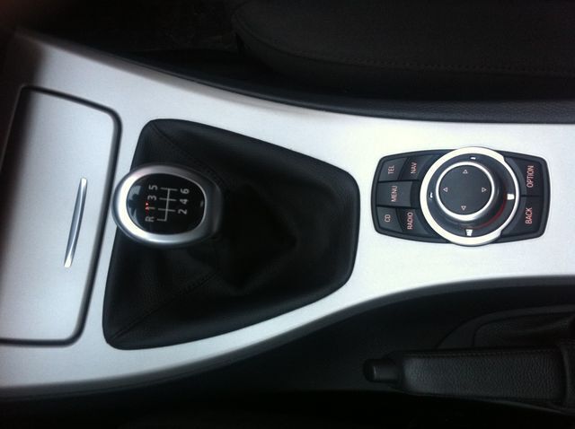 Gebraucht BMW 318 194 PS (142 kW) 2008 Silber metallic Limousine