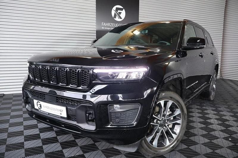 Gebraucht Jeep Grand Cherokee Overland 294 PS (216 kW) 2021 Schwarz SUV