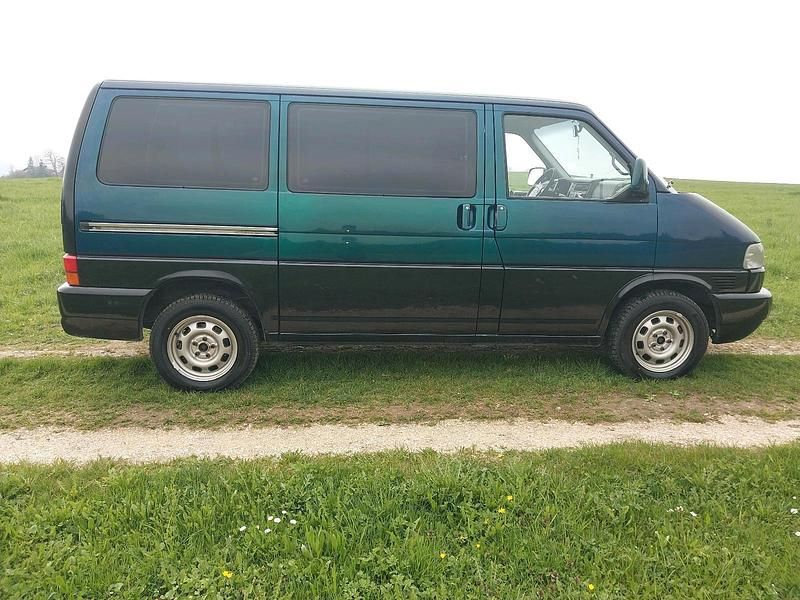 Second-hand VW T4 101 CP (74 kW) 1996 Andere farben Van