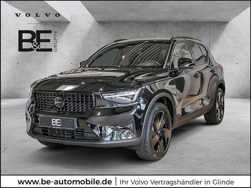 Neu Volvo XC40 Plus 163 PS (119 kW) 2025 Schwarz SUV