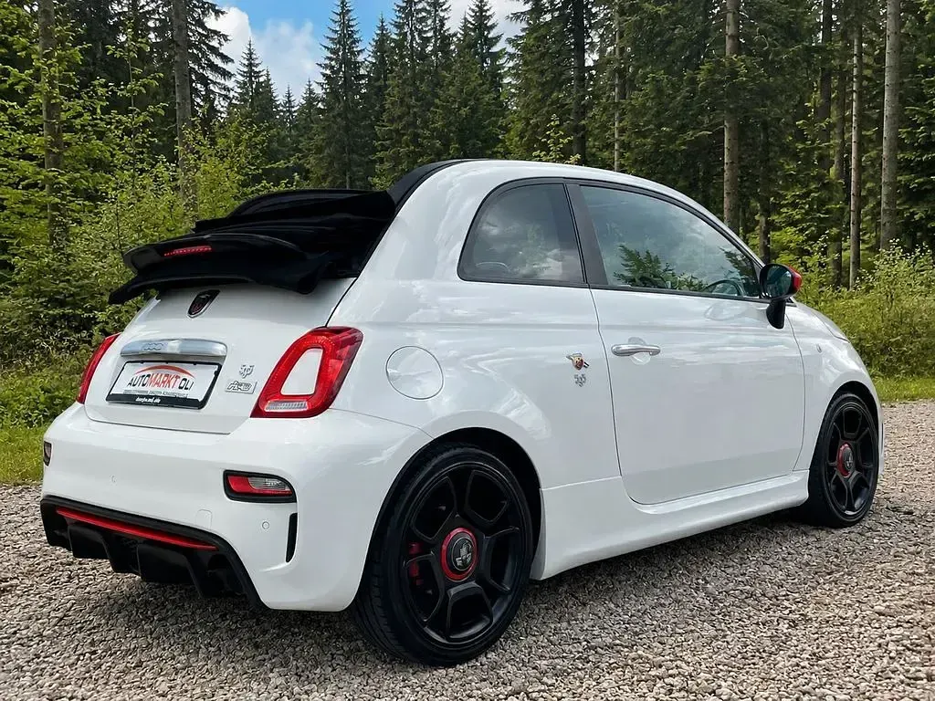 Gebraucht Abarth 595C Pista 160 PS (117 kW) 2018 Weiß Cabrio