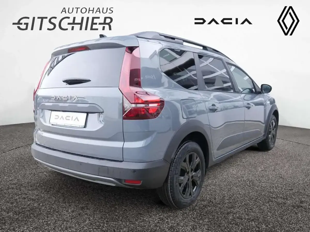 Gebraucht Dacia Jogger Extreme 141 PS (103 kW) 2025 Schiefergrau (grau) (grau) Van / Kleinbus