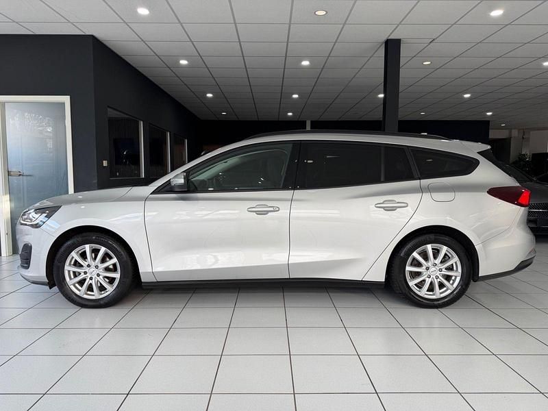 Gebraucht Ford Focus 120 PS (88 kW) 2022 Silber Kombi