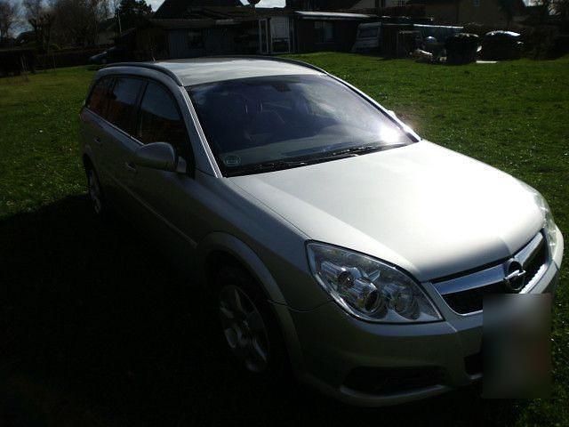 Second-hand Opel Vectra 140 CP (102 kW) 2007 Argintiu Break