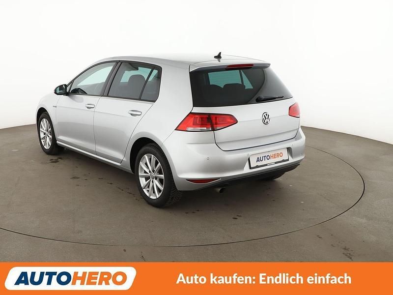 Gebraucht VW Golf VII LOUNGE 110 PS (80 kW) 2015 Silber Limousine