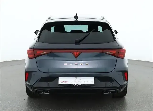 Nowe Cupra Leon 204 KM (150 kW) 2026 Szary Sedan/Limuzyna