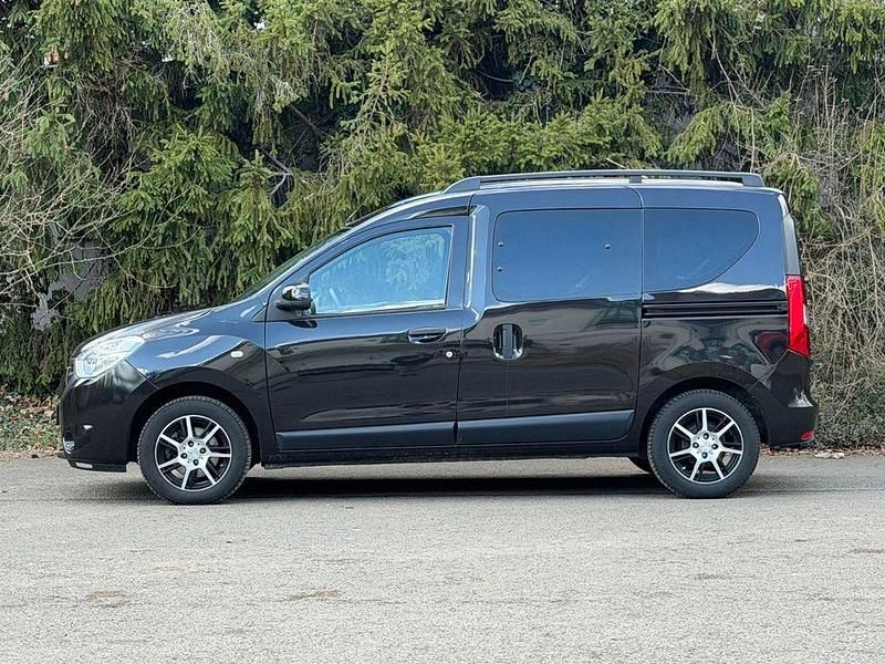 Gebraucht Dacia Dokker 116 PS (85 kW) 2017 Schwarz Van / Kleinbus
