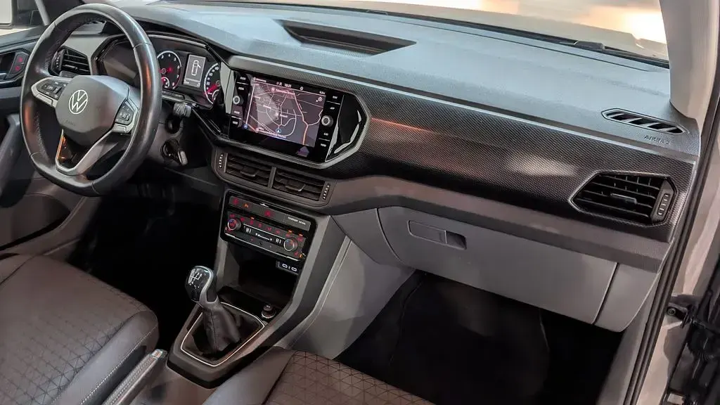 Gebraucht VW T-Cross Life 95 PS (69 kW) 2021 Grau SUV