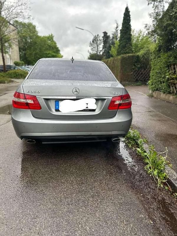 Silber Gebraucht 2009 Mercedes 350 Limousine | 8.500 € - Bild 1/4