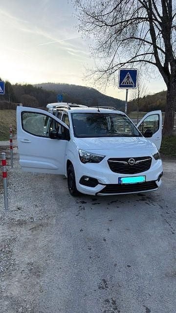Gebraucht Opel Combo Life XL Ultimate 131 PS (96 kW) 2023 Weiß Van / Kleinbus