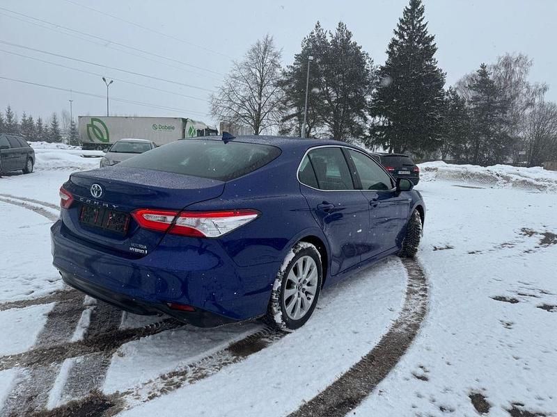 Gebraucht Toyota Camry Business Edition 218 PS (160 kW) 2019 Blau Limousine