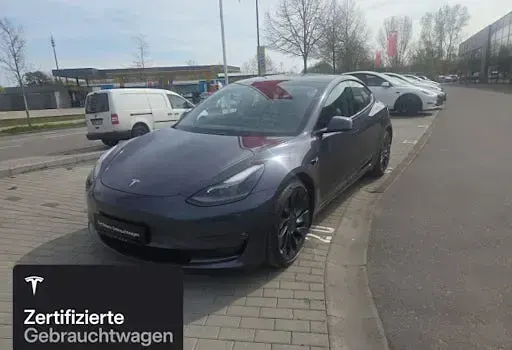 Second-hand Tesla Model 3 Performance 377 kW (513 CP) 2021 Argintiu Berlinǎ