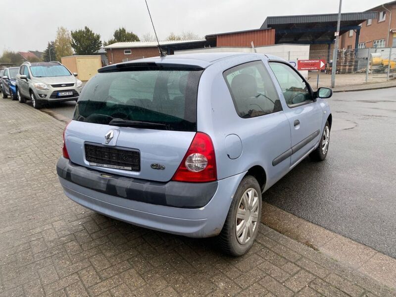 Gebraucht Renault Clio II Dynamique 75 PS (55 kW) 2004 Grau Kleinwagen