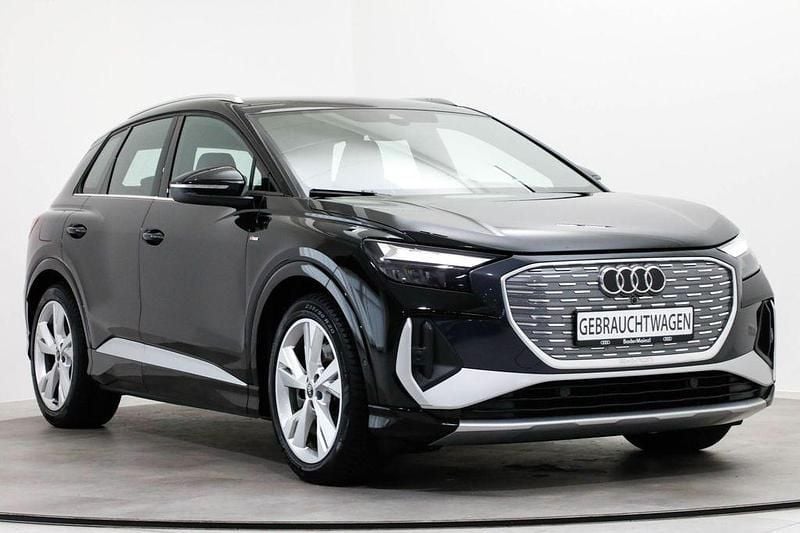 Używany Audi Q4 e-tron S-Line 150 kW (204 KM) 2022 Czarny SUV