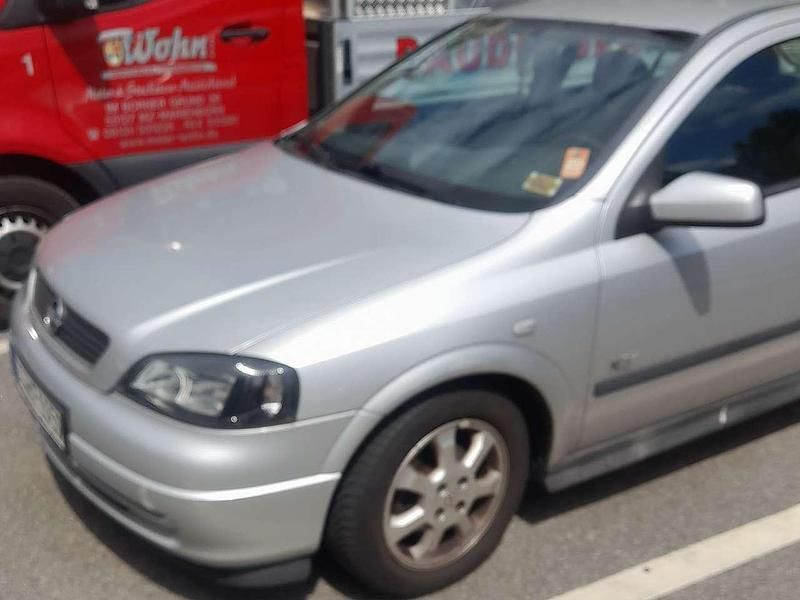 Silber Gebraucht 2003 Opel Astra Njoy Limousine | 1.500 € (Fairer Preis) - Bild 1/3