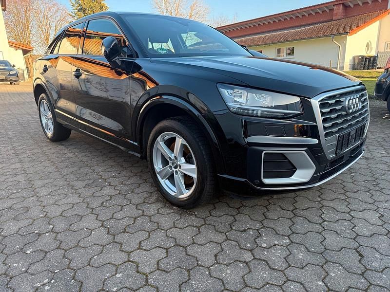 Gebraucht Audi Q2 Sport 115 PS (84 kW) 2018 Schwarz SUV
