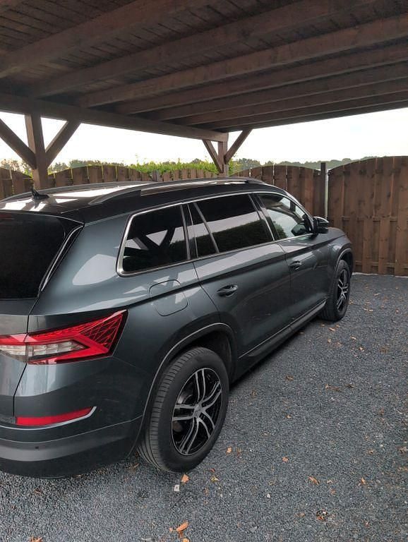 Grau Gebraucht 2021 Skoda Kodiaq Clever SUV | 31.000 € (Superpreis) - Bild 1/4