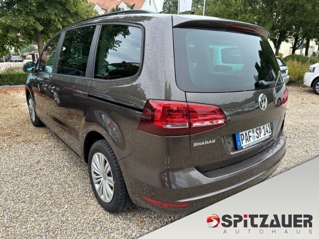Gebraucht VW Sharan Trendline 150 PS (110 kW) 2017 Braun Van / Kleinbus