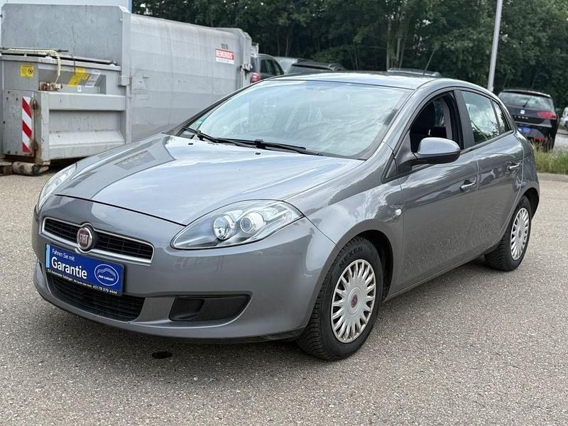 Grau Gebraucht 2013 Fiat Bravo Active Kleinwagen | 3.950 € (Fairer Preis) - Bild 1/4