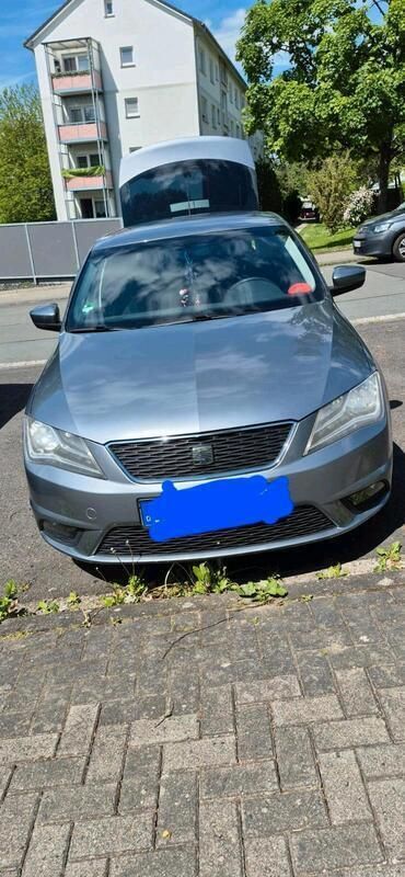 Grau Gebraucht 2014 Seat Toledo Limousine | 5.700 € (Guter Preis) - Bild 1/4