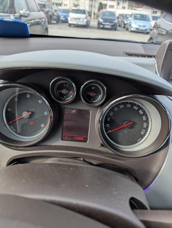 Gebraucht Opel Meriva 2010 Weiß Van / Kleinbus