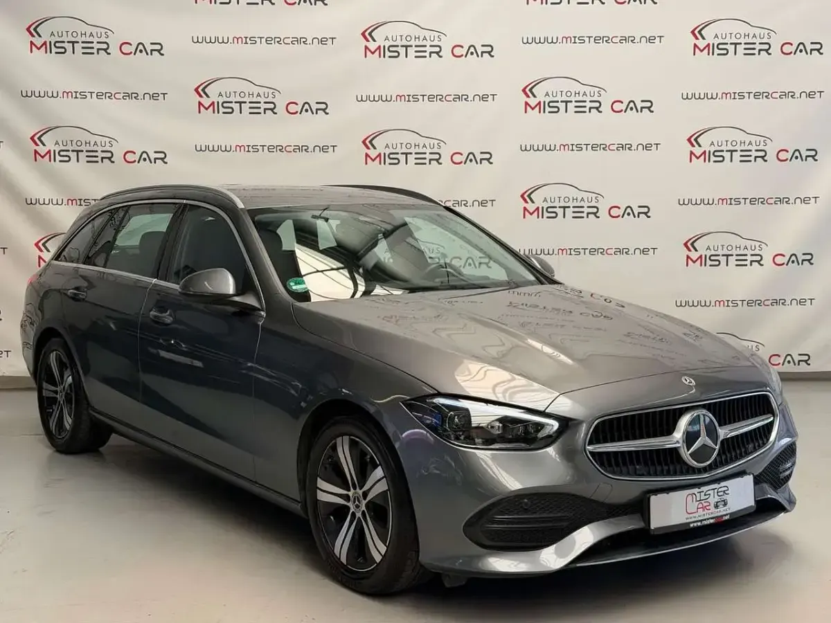 Gebraucht Mercedes C200 Avantgarde 204 PS (150 kW) 2022 Selenitgrau  metalliclack Kombi