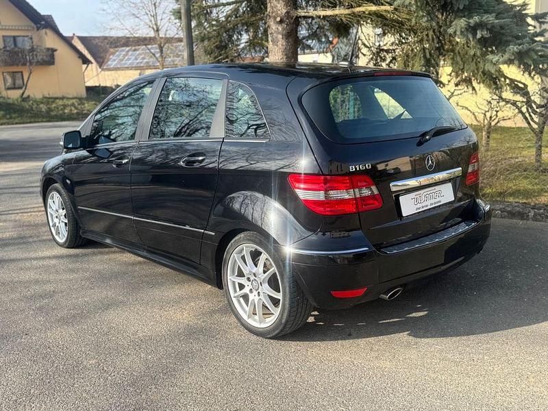 Gebraucht Mercedes B160 95 PS (69 kW) 2010 Schwarz Van / Kleinbus