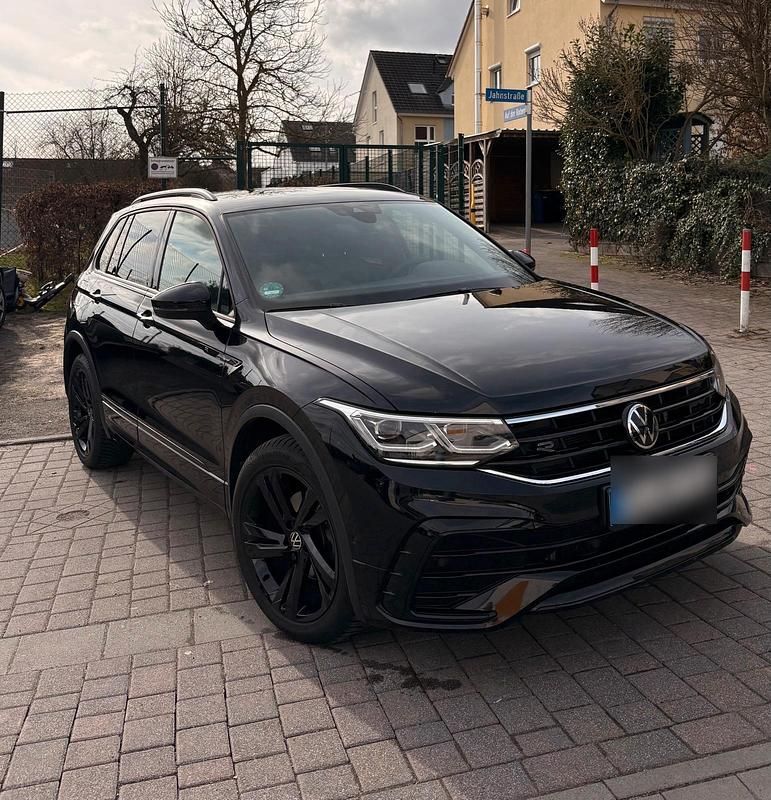 Gebraucht VW Tiguan Style 150 PS (110 kW) 2021 Schwarz SUV