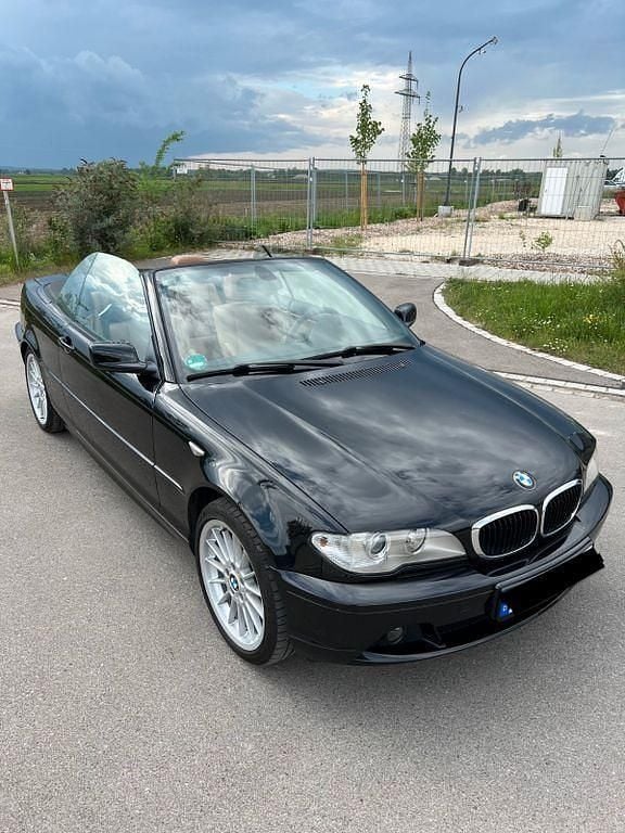 Schwarz Gebraucht 2005 BMW 318 Cabriolet Cabrio | 8.900 € (Fairer Preis) - Bild 1/4