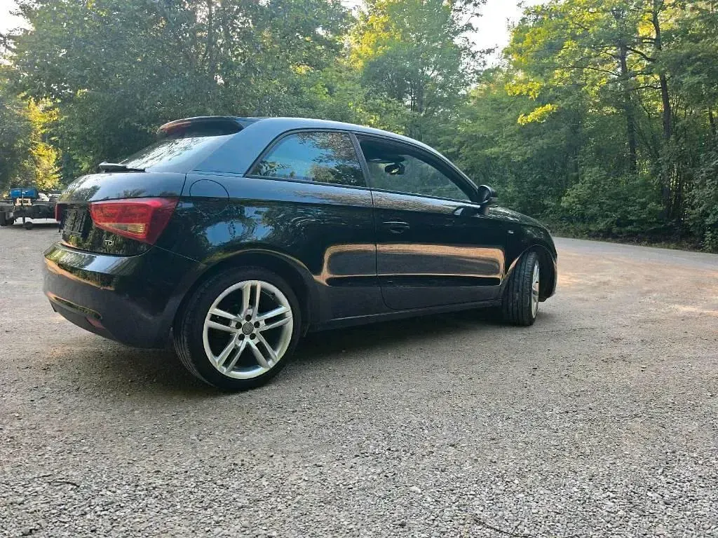 Gebraucht Audi A1 S-Line 90 PS (66 kW) 2015 Schwarz Kleinwagen